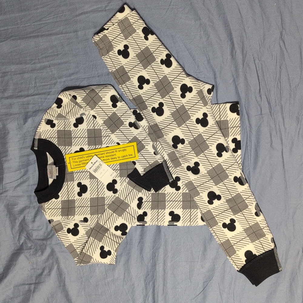 Hanna Andersson Black White Mickey Pajamas 4T NEW with tags